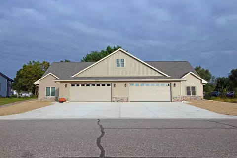 539 Spring St, Spring Green, WI 53588