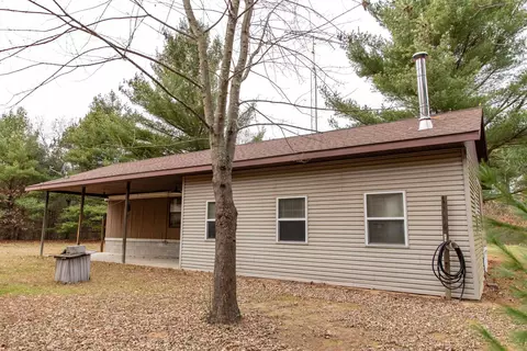 n8604 17th Avenue, Neshkoro, WI 54960