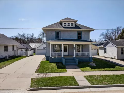 2420 12th St, Monroe, WI 53566