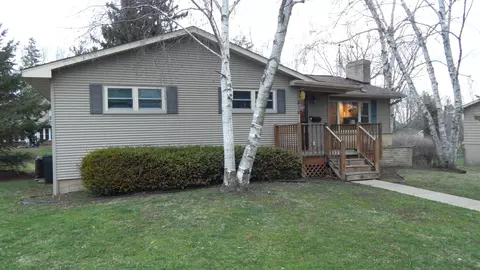 416 W Clarence St, Dodgeville, WI 53533