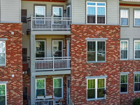 6402 Milwaukee St #203, Madison, WI 53718