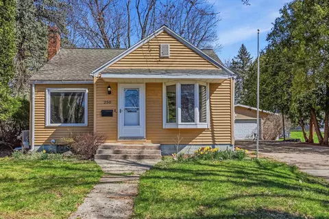 250 E Dewey St, Platteville, WI 53818