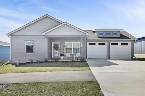 113 Lupine Ave, Poynette, WI 53955