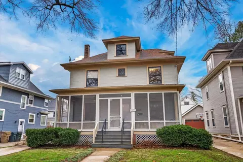 2121 W Lawn Ave, Madison, WI 53711