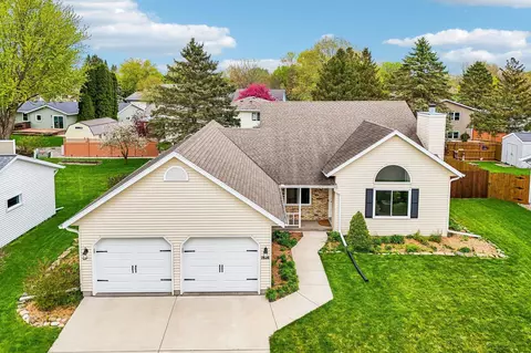 1014 Eric Ln, Waunakee, WI 53597