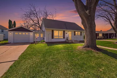 103 Heller St, Beaver Dam, WI 53916