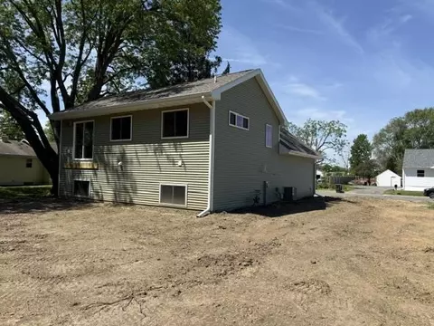 Exterior - 308 2nd St, Brooklyn, WI 53521 photo 2 of 4