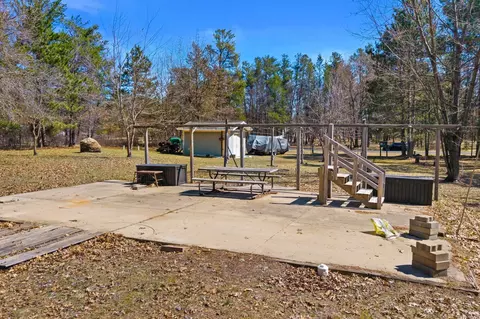 852 Sterling Rd, Nekoosa, WI 54557