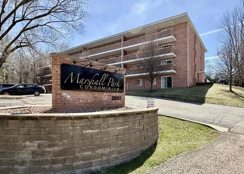 2051 Allen Blvd #103, Middleton, WI 53562