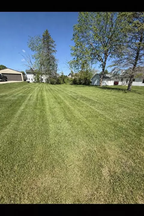 206 Derby Ln, Watertown, WI 53094