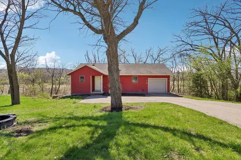 1525 Erfurth Rd, Verona, WI 53593
