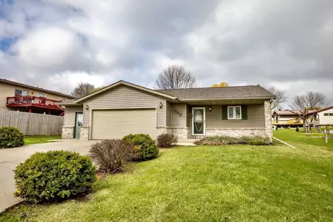 506 Bray St, Dodgeville, WI 53533