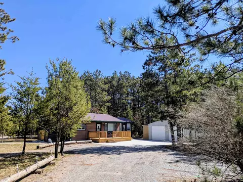 1360 10th Ave, Friendship, WI 53934