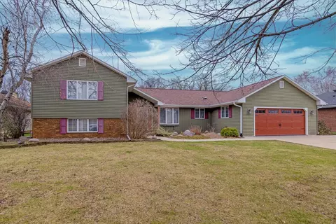 335 Forest Lake Dr, Milton, WI 53563