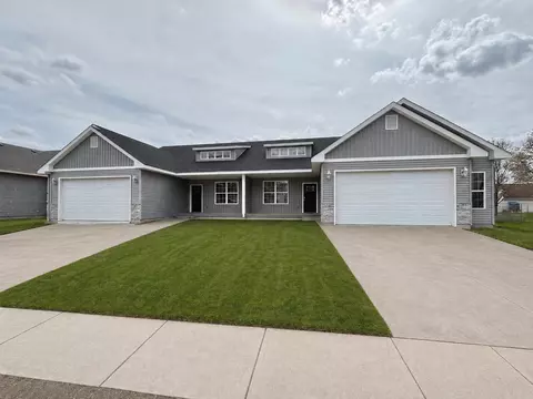 2109 W Conde St, Janesville, WI 53546
