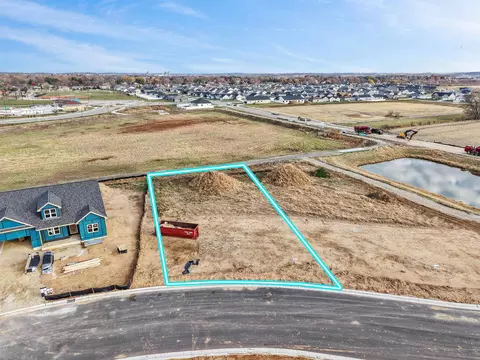182 S 8th St, Evansville, WI 53536