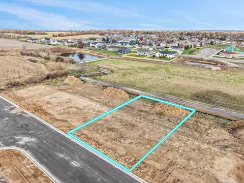 118 S 8th St, Evansville, WI 53536