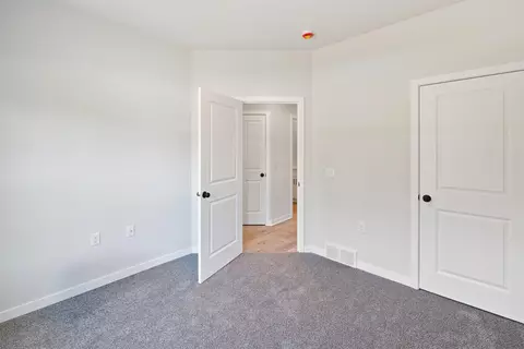 Bedroom - 336 Sandmar Dr, Ripon, WI 54971 photo 2 of 6