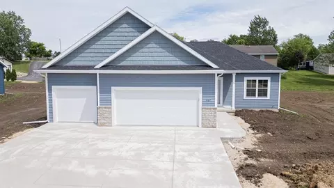 442 Village Ln, Ripon, WI 54971