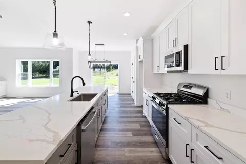 Kitchen - 333 Drumlin Loop, Ripon, WI 54971 photo 3 of 3