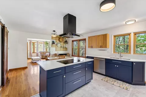 1805 Beld St, Madison, WI 53713