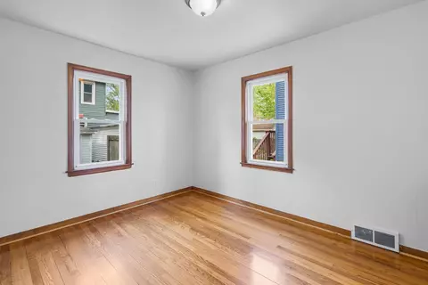 2105 E Johnson St, Madison, WI 53704 photo 13