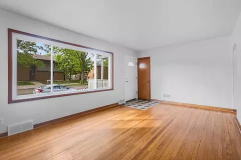 2105 E Johnson St, Madison, WI 53704 photo 8