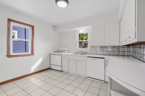 2105 E Johnson St, Madison, WI 53704 photo 17