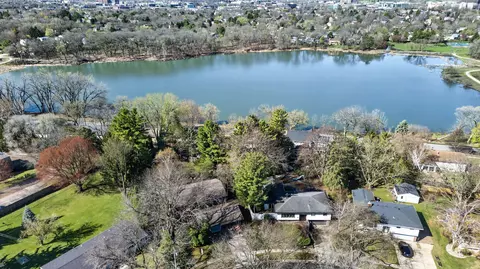 7231 Fortune Dr, Middleton, WI 53562