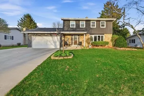 701 Harmony Hill Dr, Madison, WI 53714