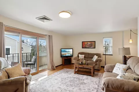 5522 Century Ave #3, Middleton, WI 53562