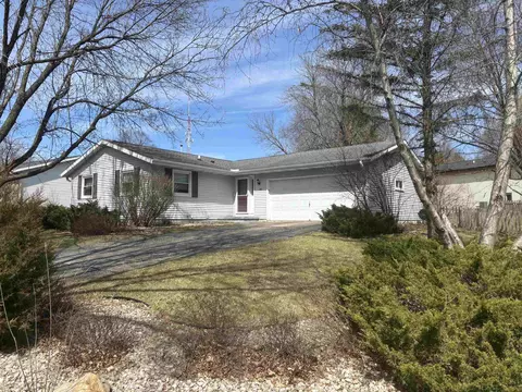 2313 Muir Field Rd, Madison, WI 53719