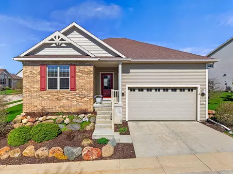9801 Hawks Nest Dr, Verona, WI 53593