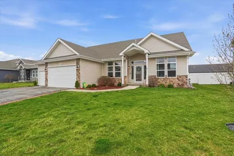 215 Olson Ave, Belleville, WI 53508