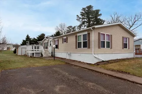 3014 Wilson St #101, Menomonie, WI 54751