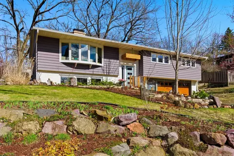 121 Frigate Dr, Madison, WI 53705