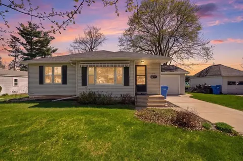 209 N Shuman St, Verona, WI 53593