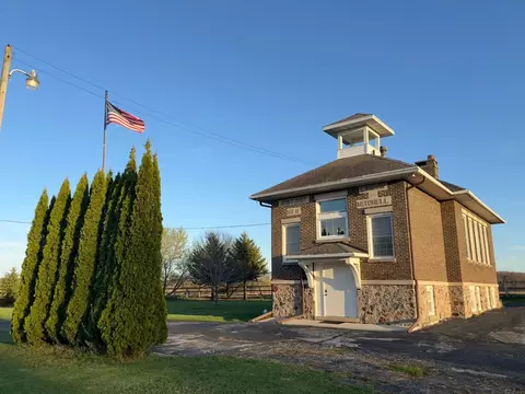 w6135 County Road N, Plymouth, WI 53073