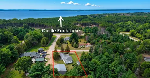 2284 Pine Dr, Friendship, WI 53934