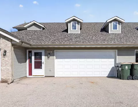858 St Albert The Great Dr, Sun Prairie, WI 53590