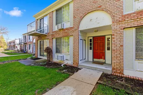 2140 Allen Blvd #3, Middleton, WI 53562