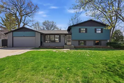 1515 Calico Ln, Sun Prairie, WI 53590