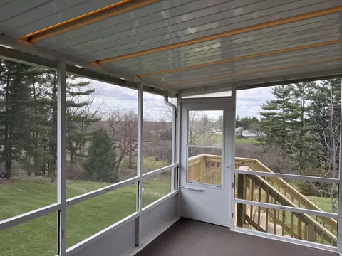 1045 Saddle Rdg, Portage, WI 53901