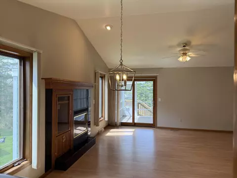 1045 Saddle Rdg, Portage, WI 53901