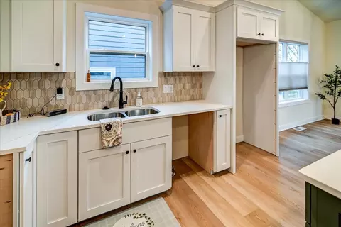 Kitchen - 4121 Fox Forest Way, Deforest, WI 53532 photo 2 of 7