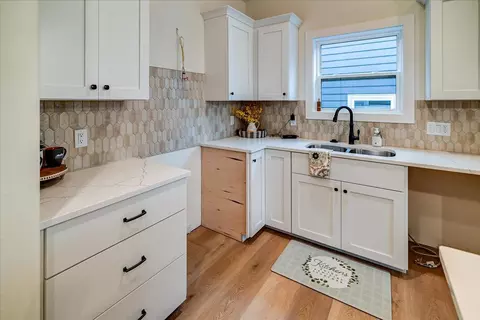 Kitchen - 4121 Fox Forest Way, Deforest, WI 53532 photo 3 of 7
