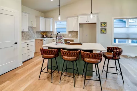 Kitchen - 4121 Fox Forest Way, Deforest, WI 53532 photo 7 of 7