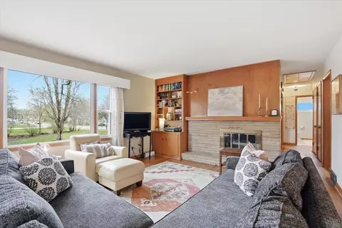 102 W Lakeview Ave, Madison, WI 53716