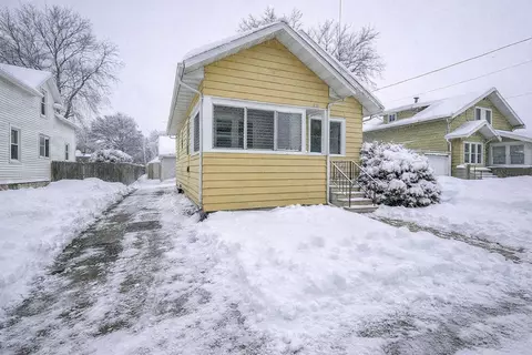 708 Bowen St, Oshkosh, WI 54901