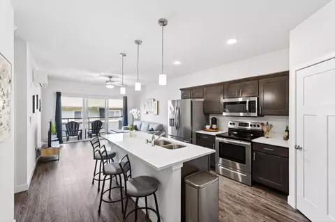 1601 N Windsor Ave #208, Cottage Grove, WI 53527